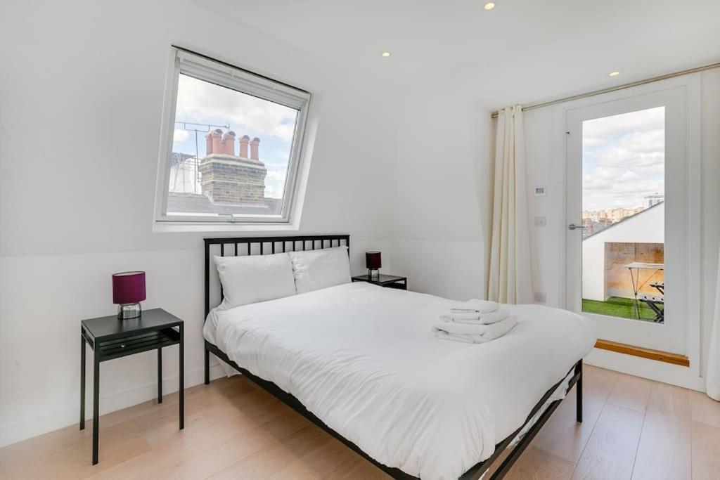 Modern 1 Bedroom Flat In Battersea London Eksteriør bilde