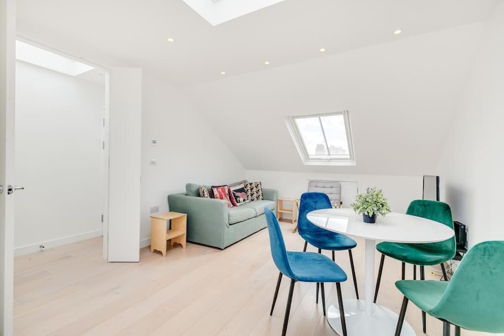 Modern 1 Bedroom Flat In Battersea London Eksteriør bilde